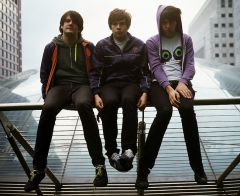 Klaxons ����� �������� � ���������� ������ ����