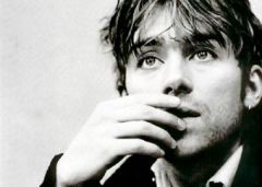 Damon Albarn ��������� ����� ������